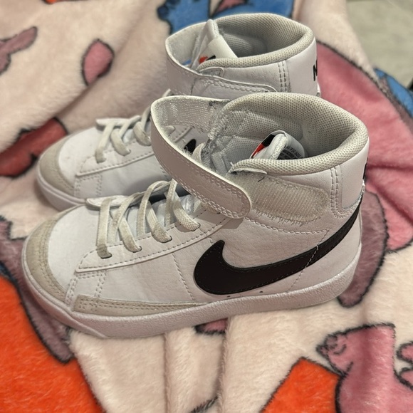 Nike White High-Top Sneakers - Picture 2 of 4